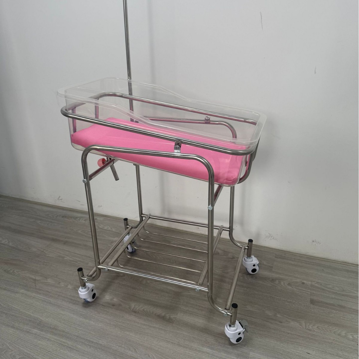 Stainless Steel Baby Bassinet  - Baby Nursery Trolley recension och pris